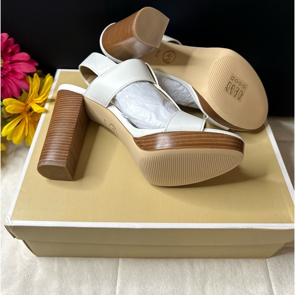 New Michael Kors Becker T Strap Leather Rare Optic White Block Heel 9.5M w/Box - Picture 6 of 16